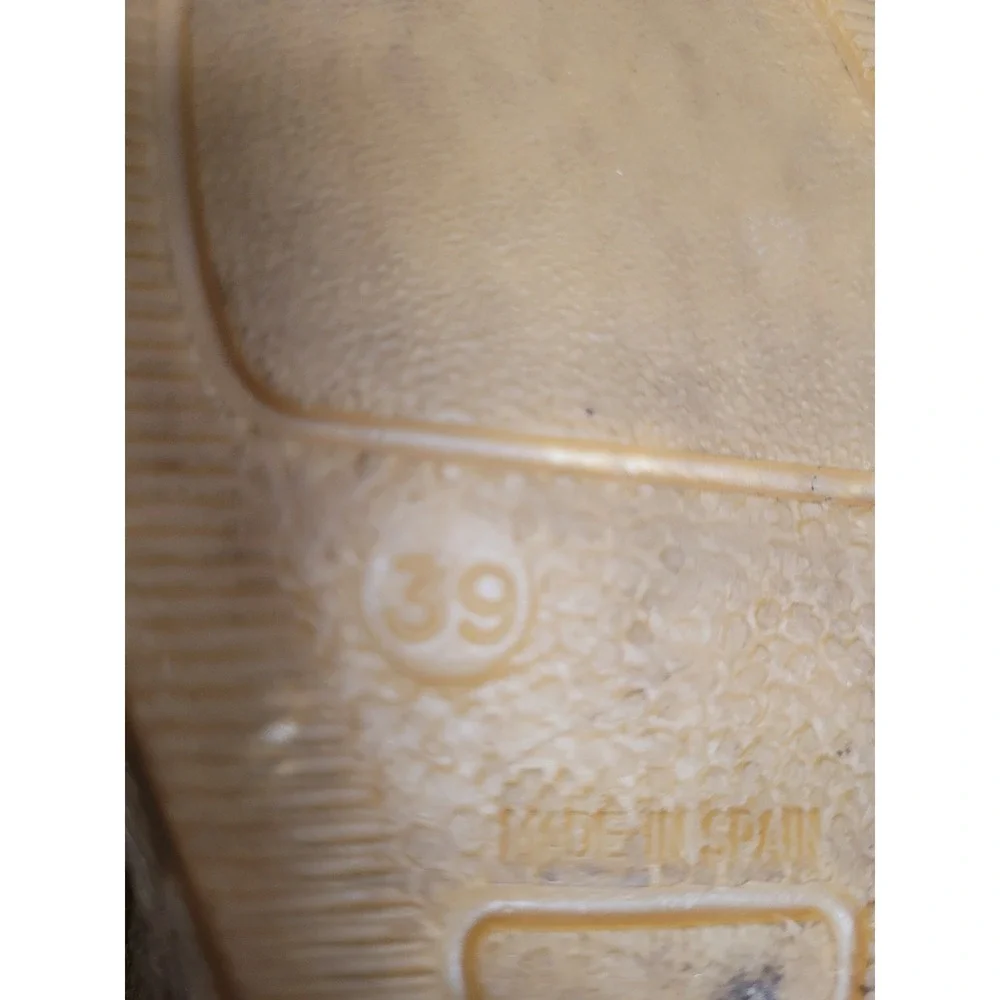 Andre Assous Gold Metallic Leather Espadrille Wedge 8.5 Sandals Spain Womens 39